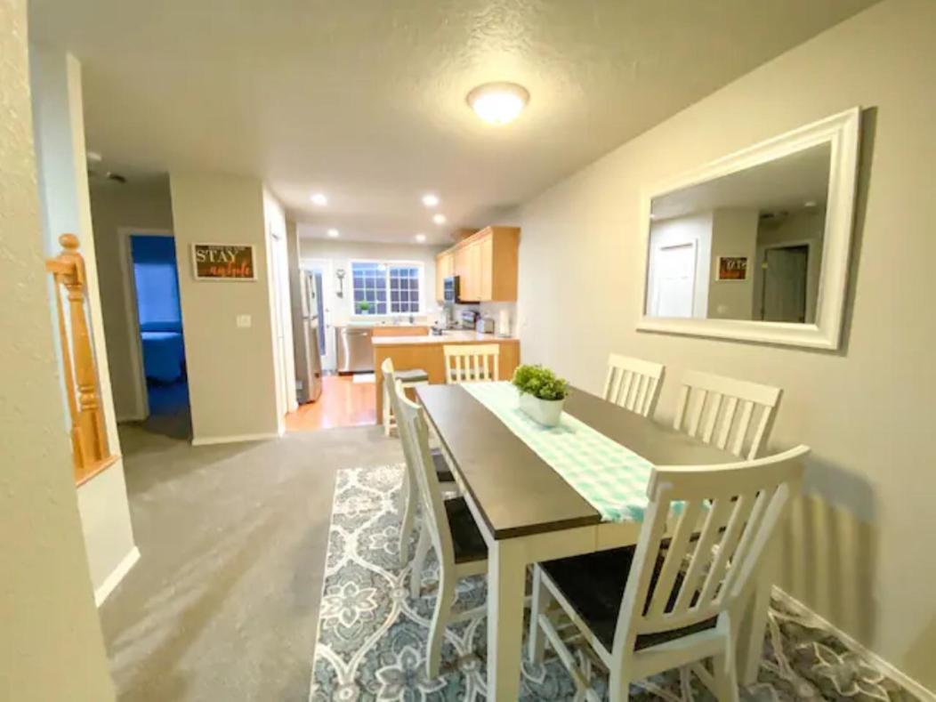 The Getaway Se Boise Condo Across The Street From Greenbelt, Bown Crossing And Boise River 3Bd 3Bath, 4 Beds! Lovely, Homey, Dining Table Seats 6 Eksteriør bilde