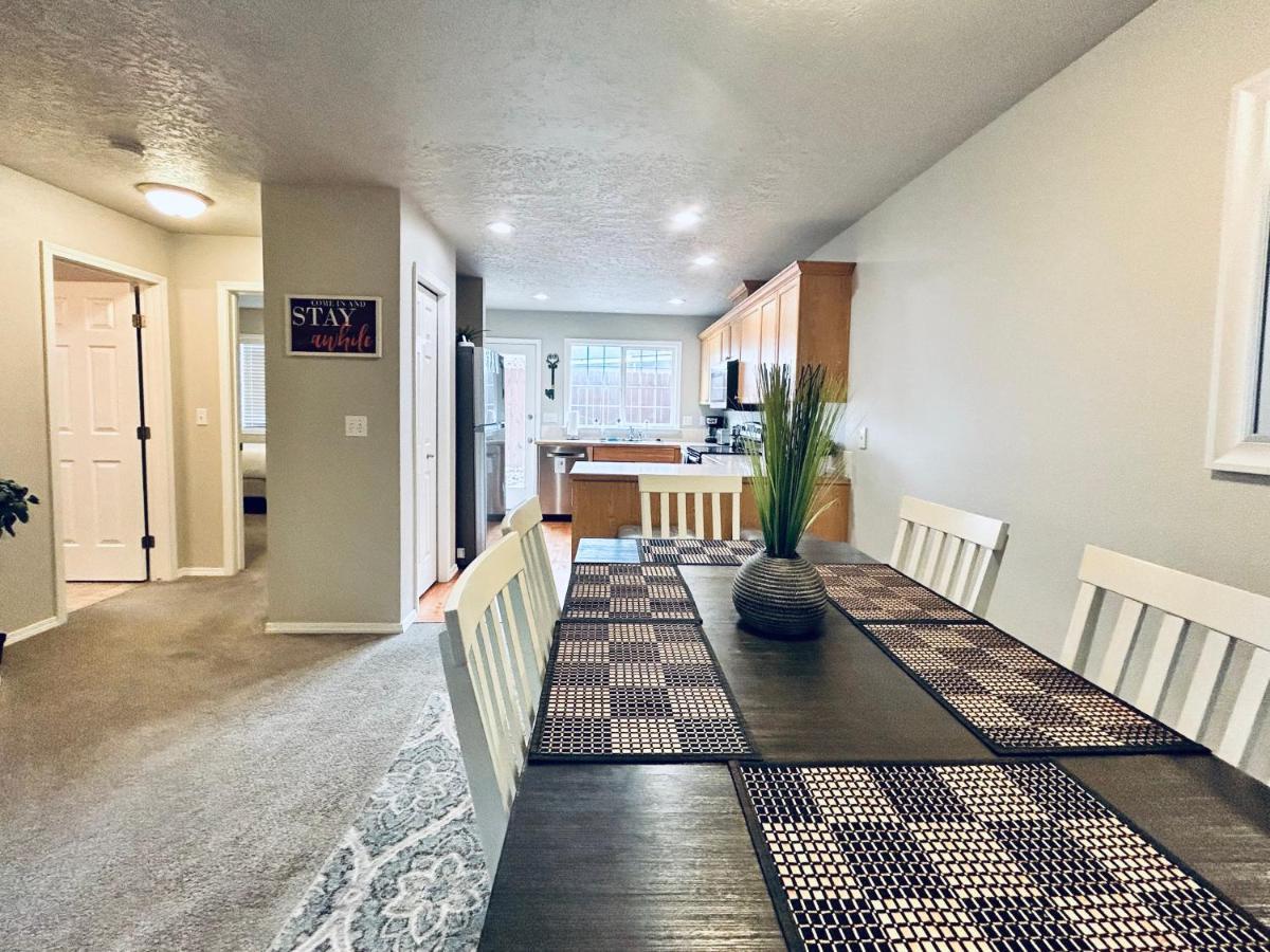 The Getaway Se Boise Condo Across The Street From Greenbelt, Bown Crossing And Boise River 3Bd 3Bath, 4 Beds! Lovely, Homey, Dining Table Seats 6 Eksteriør bilde