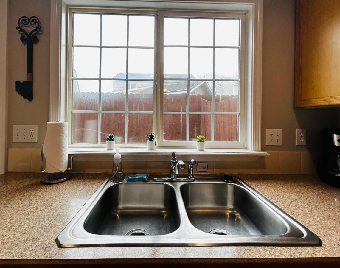 The Getaway Se Boise Condo Across The Street From Greenbelt, Bown Crossing And Boise River 3Bd 3Bath, 4 Beds! Lovely, Homey, Dining Table Seats 6 Eksteriør bilde