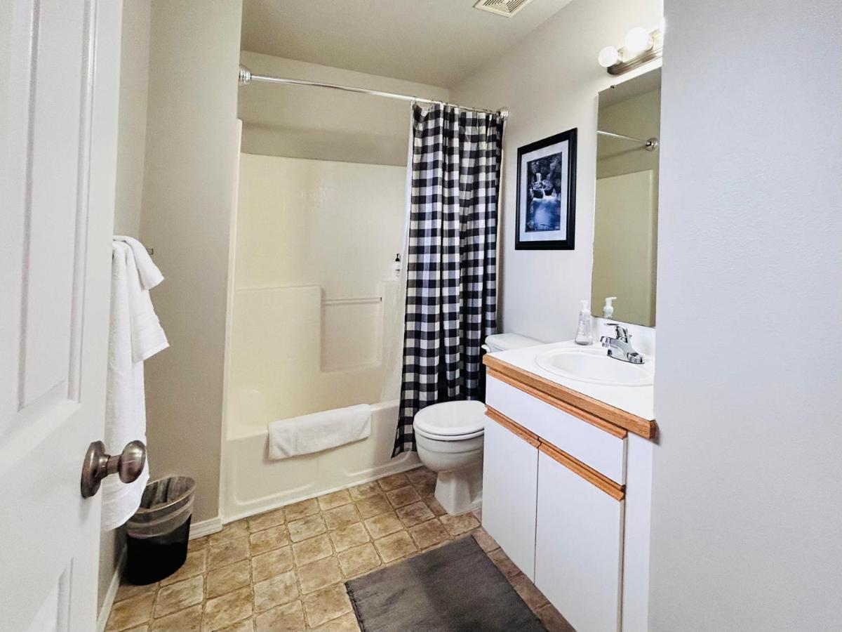 The Getaway Se Boise Condo Across The Street From Greenbelt, Bown Crossing And Boise River 3Bd 3Bath, 4 Beds! Lovely, Homey, Dining Table Seats 6 Eksteriør bilde